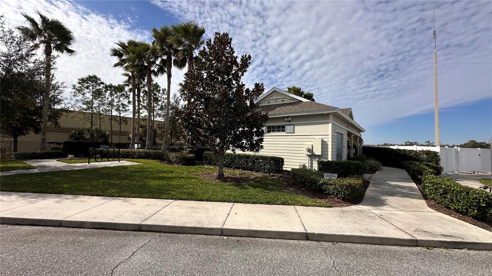 1942 J Lawson Blvd