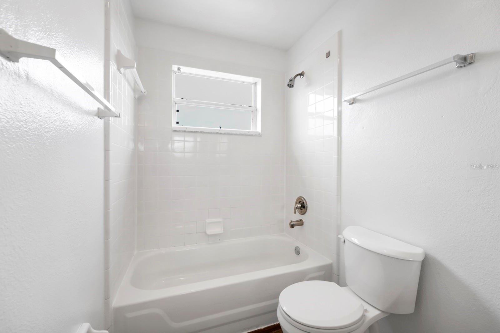 13656 Crystal River Dr