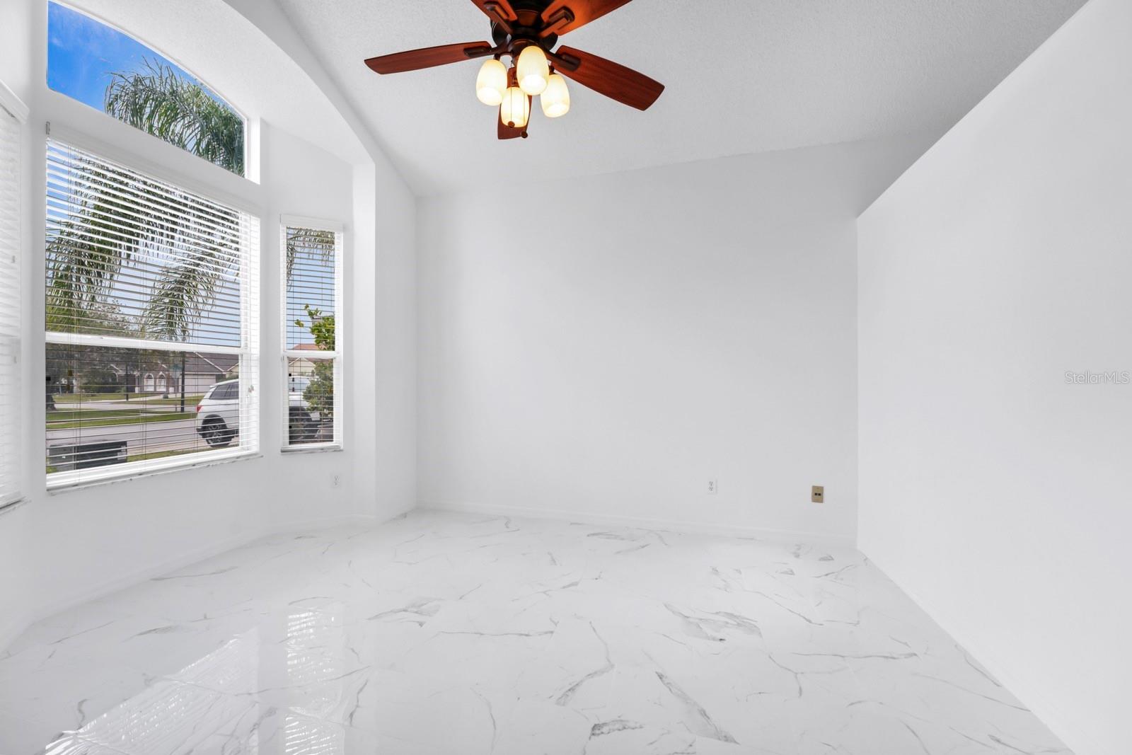 13656 Crystal River Dr