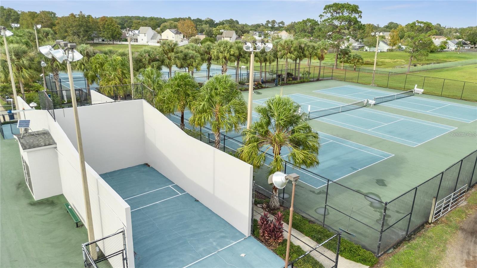 13656 Crystal River Dr