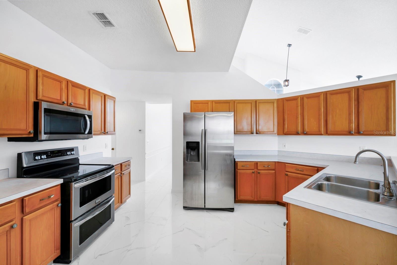 13656 Crystal River Dr