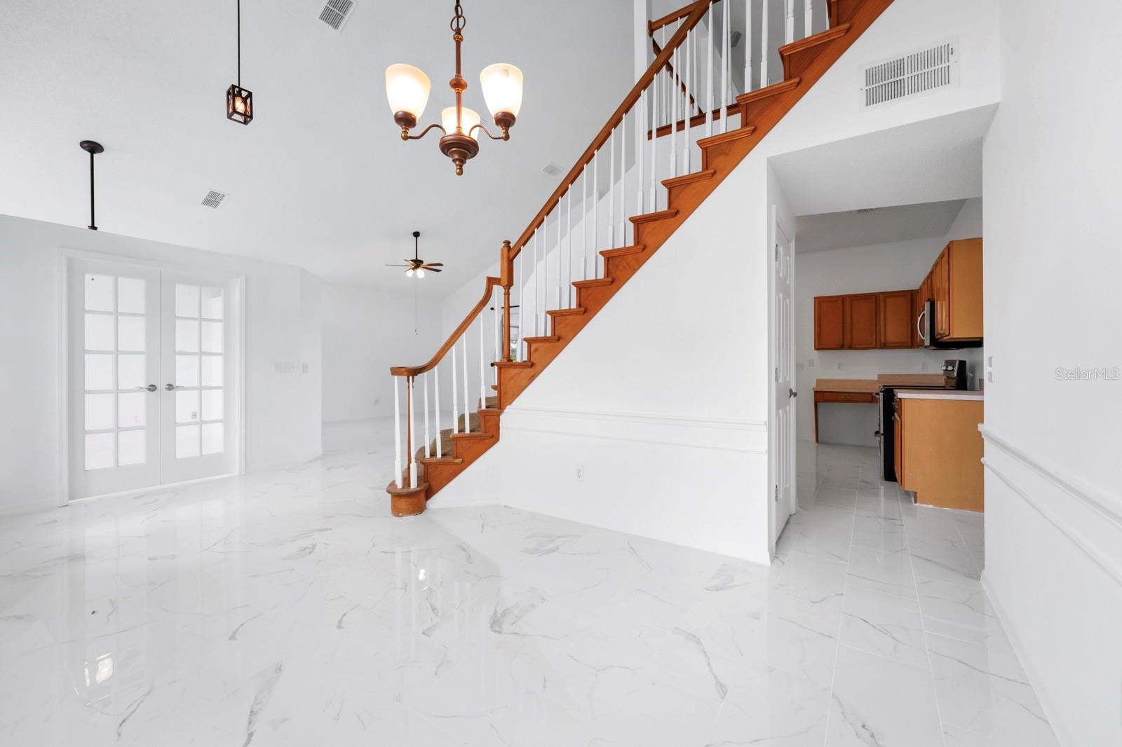 13656 Crystal River Dr