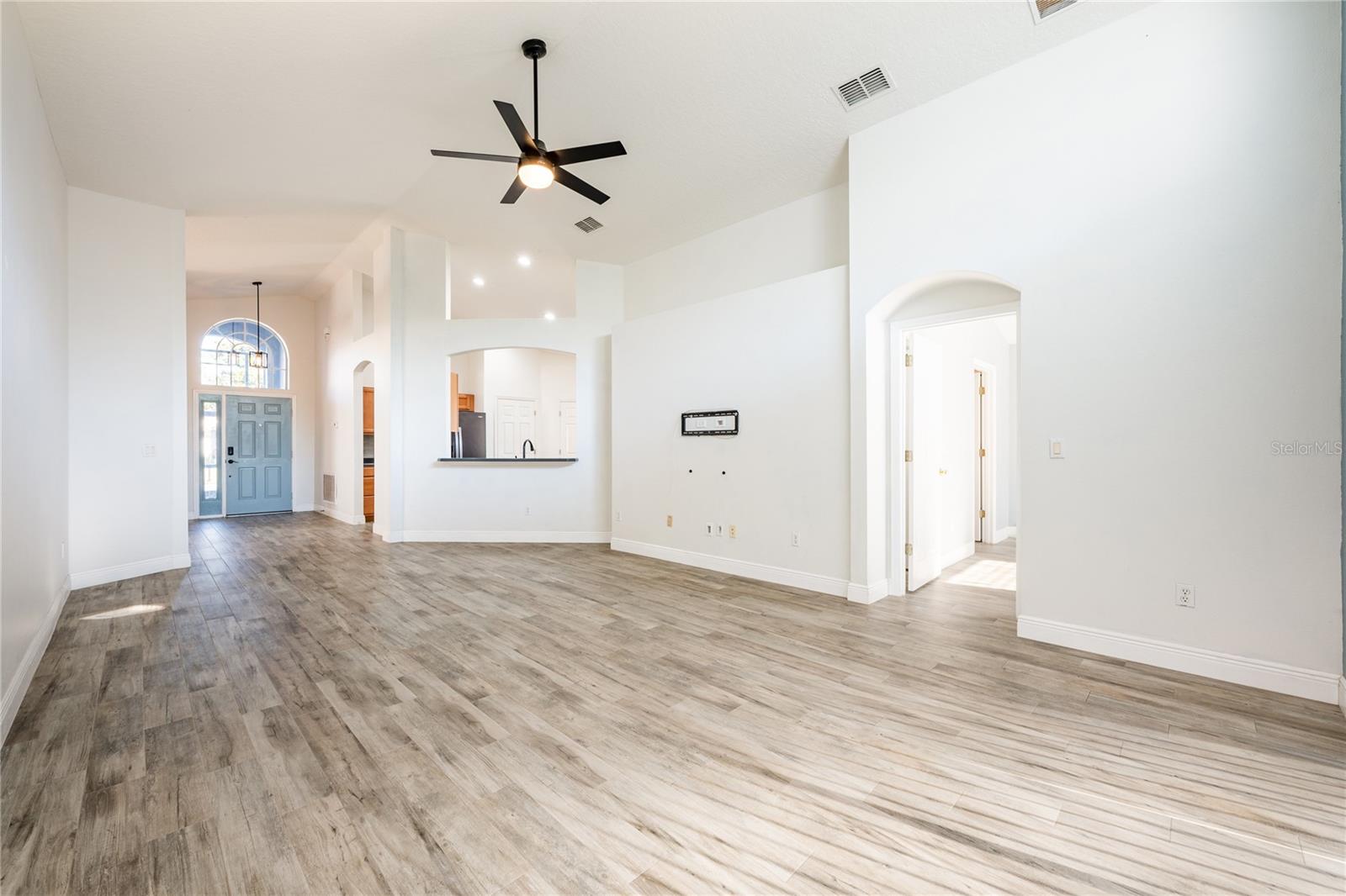 10050 Hidden Dunes Ln