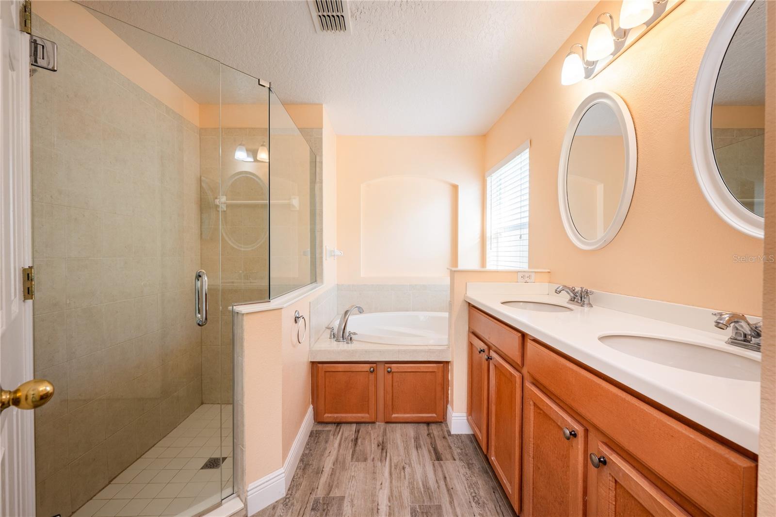 10050 Hidden Dunes Ln