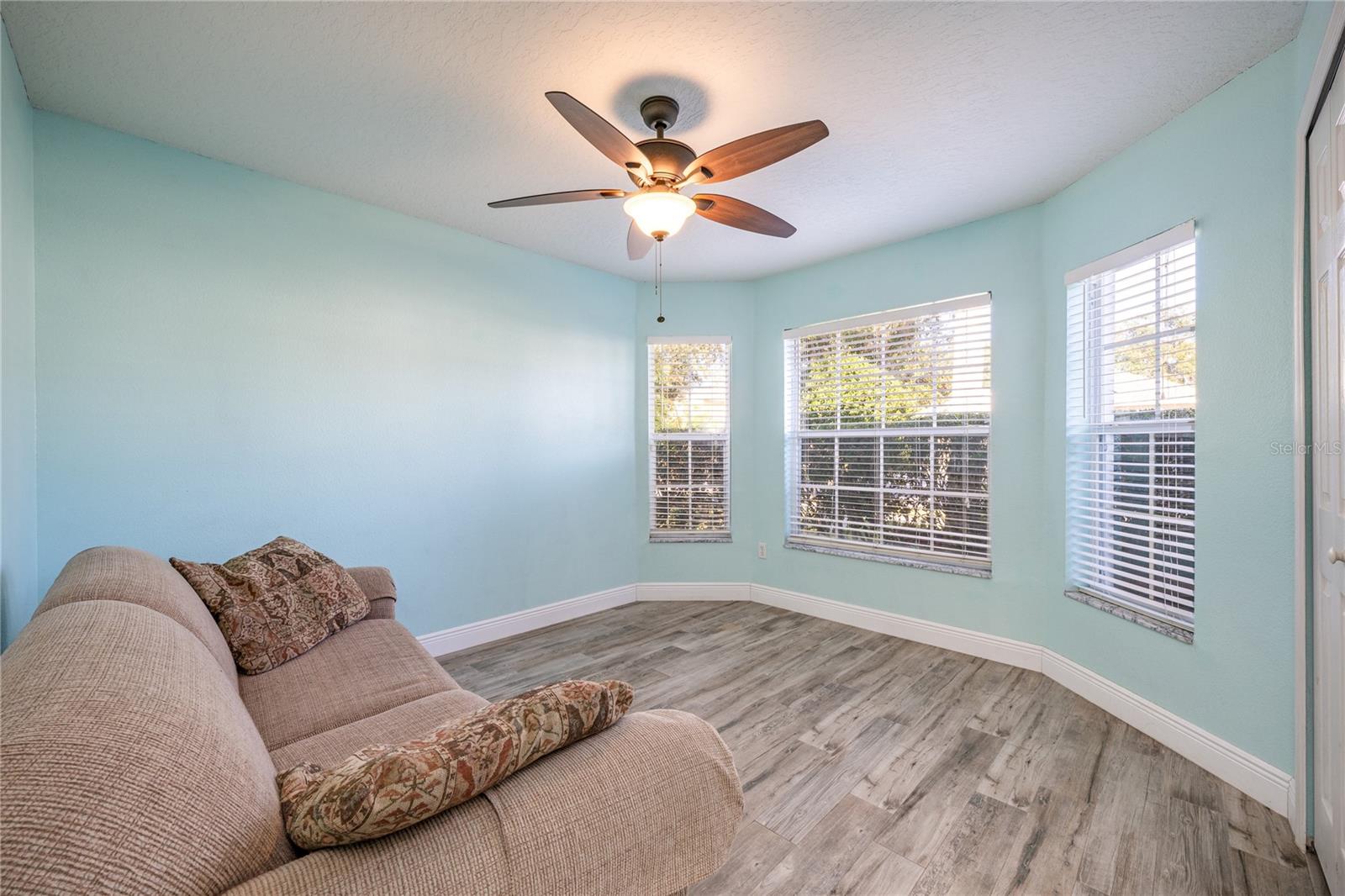 10050 Hidden Dunes Ln