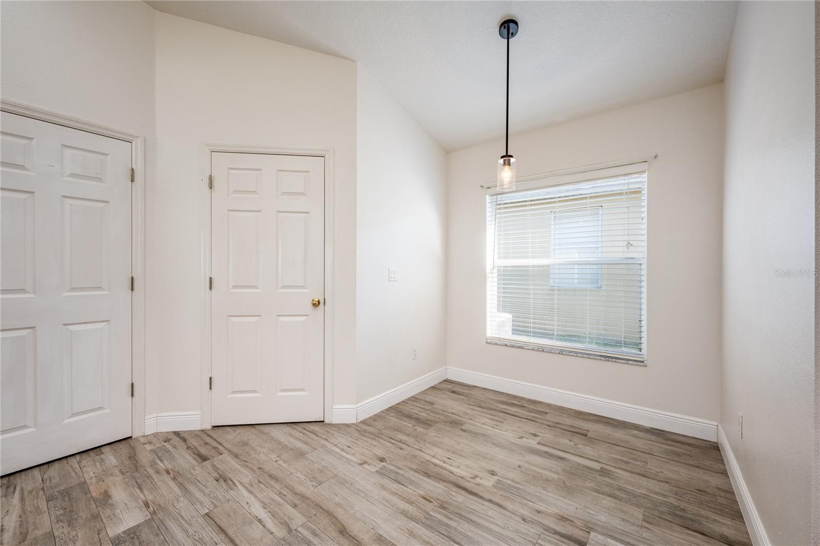 10050 Hidden Dunes Ln