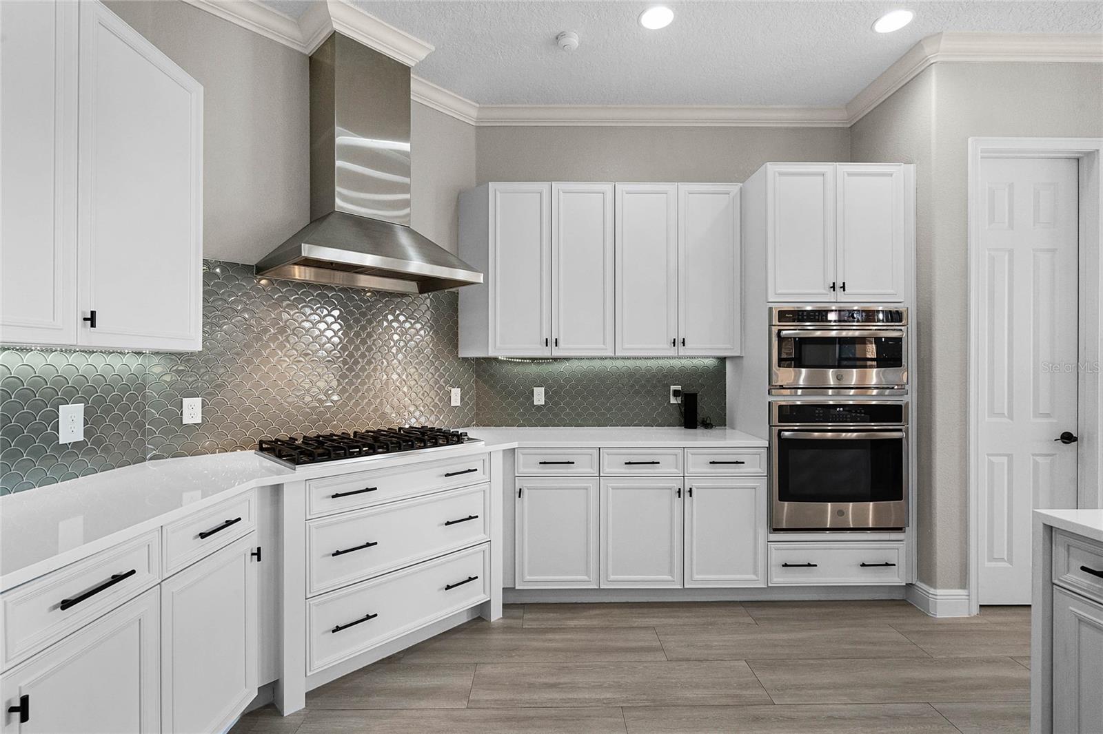 7505 Pointe Venezia Dr