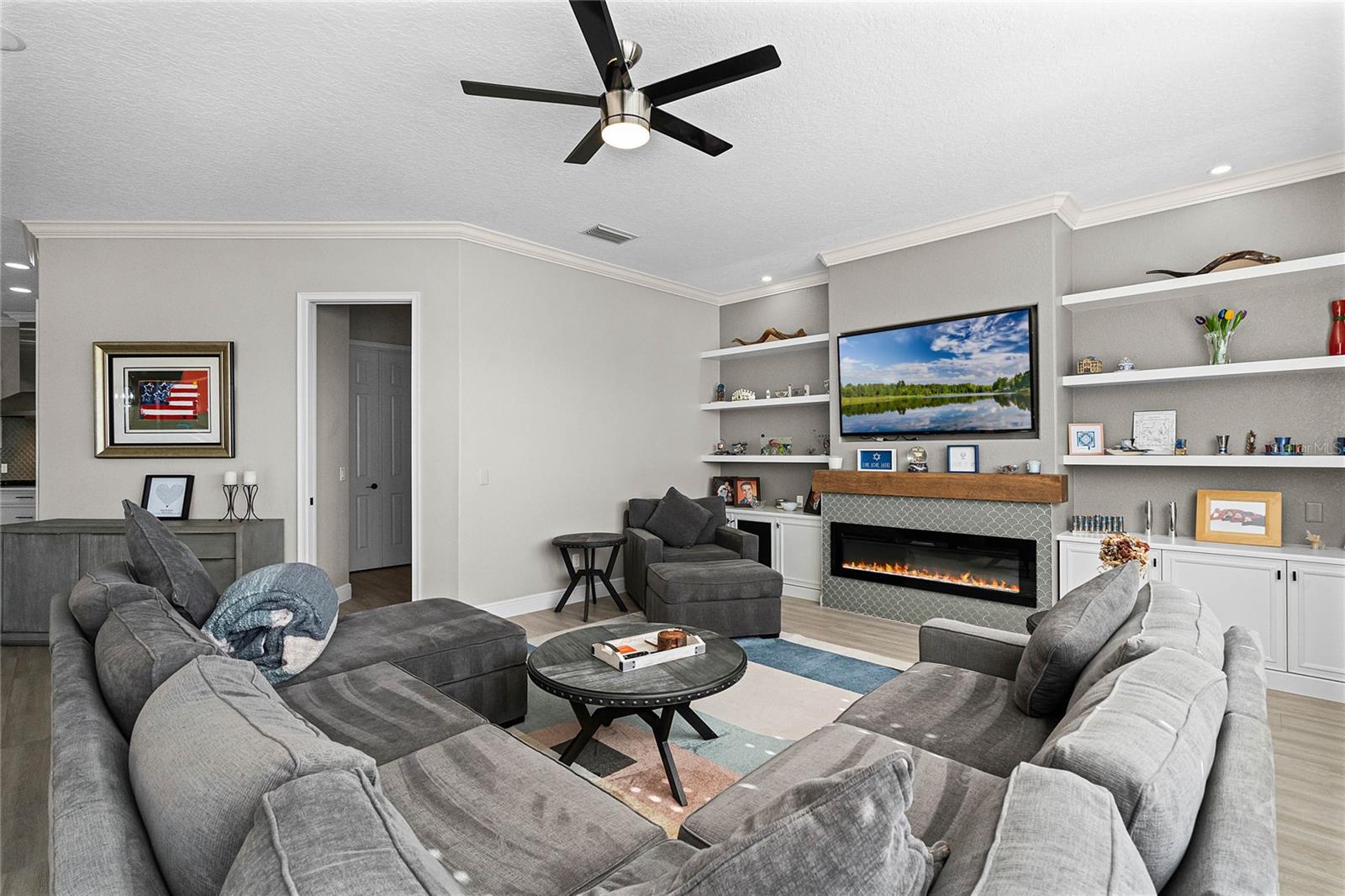 7505 Pointe Venezia Dr