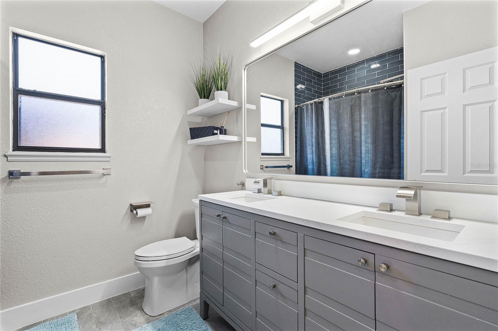 7505 Pointe Venezia Dr