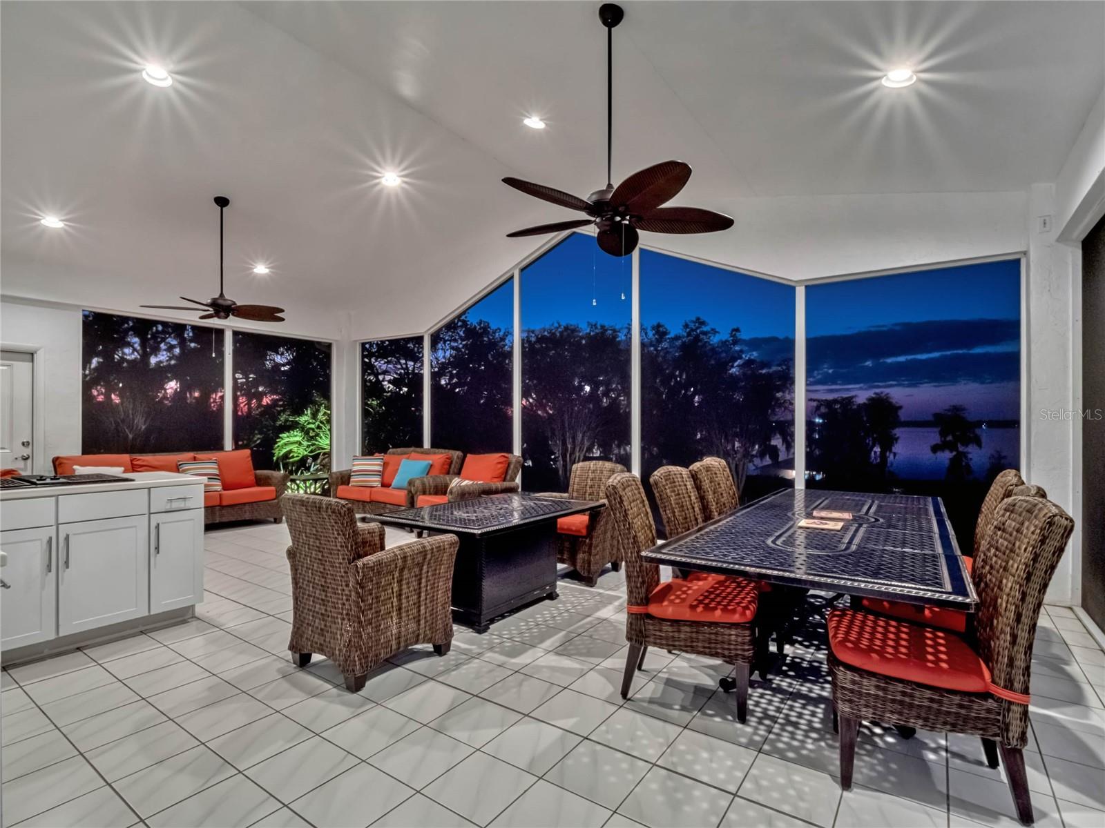 12104 Lakeshore Dr