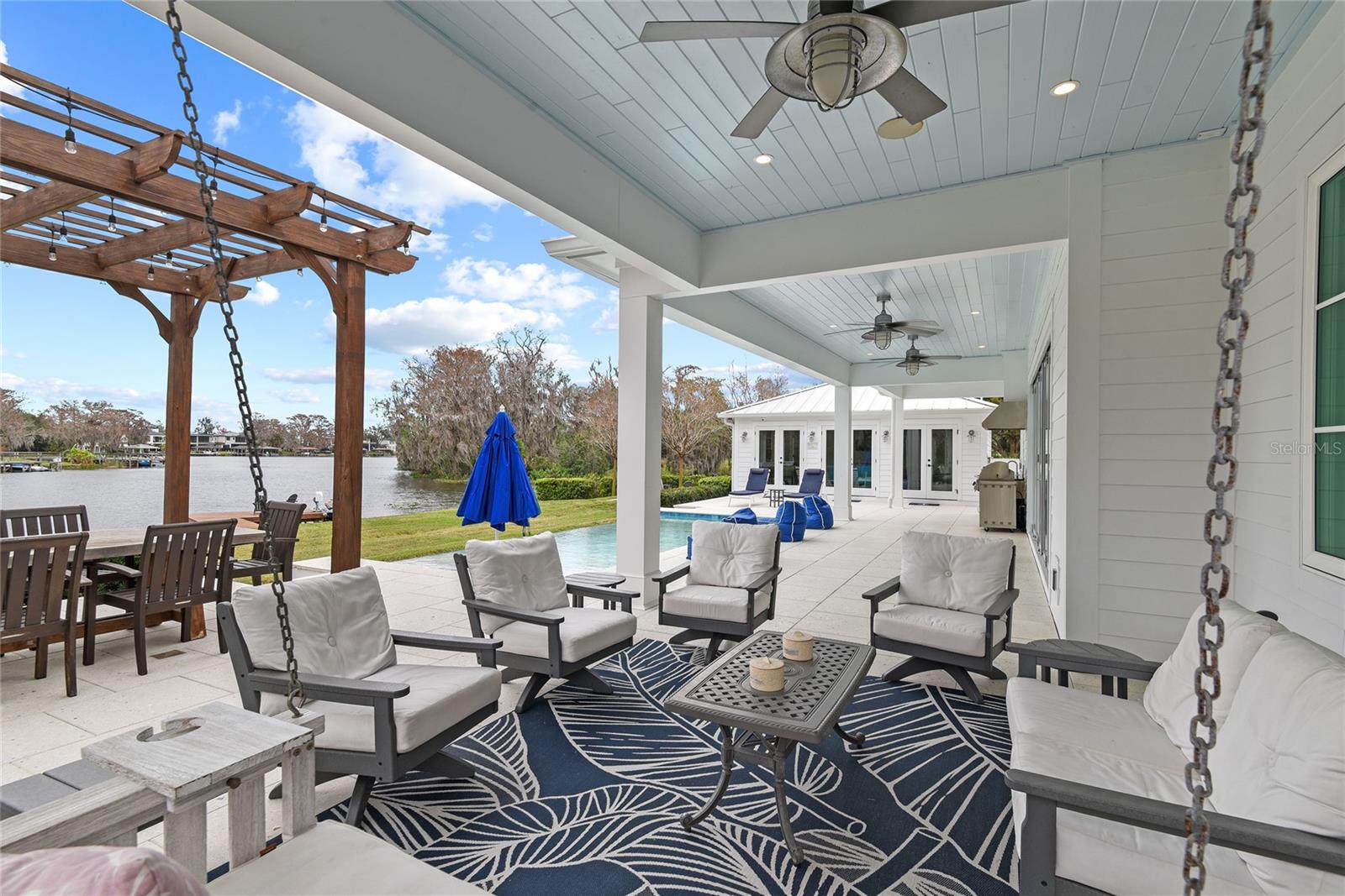 2024 Lake Dr