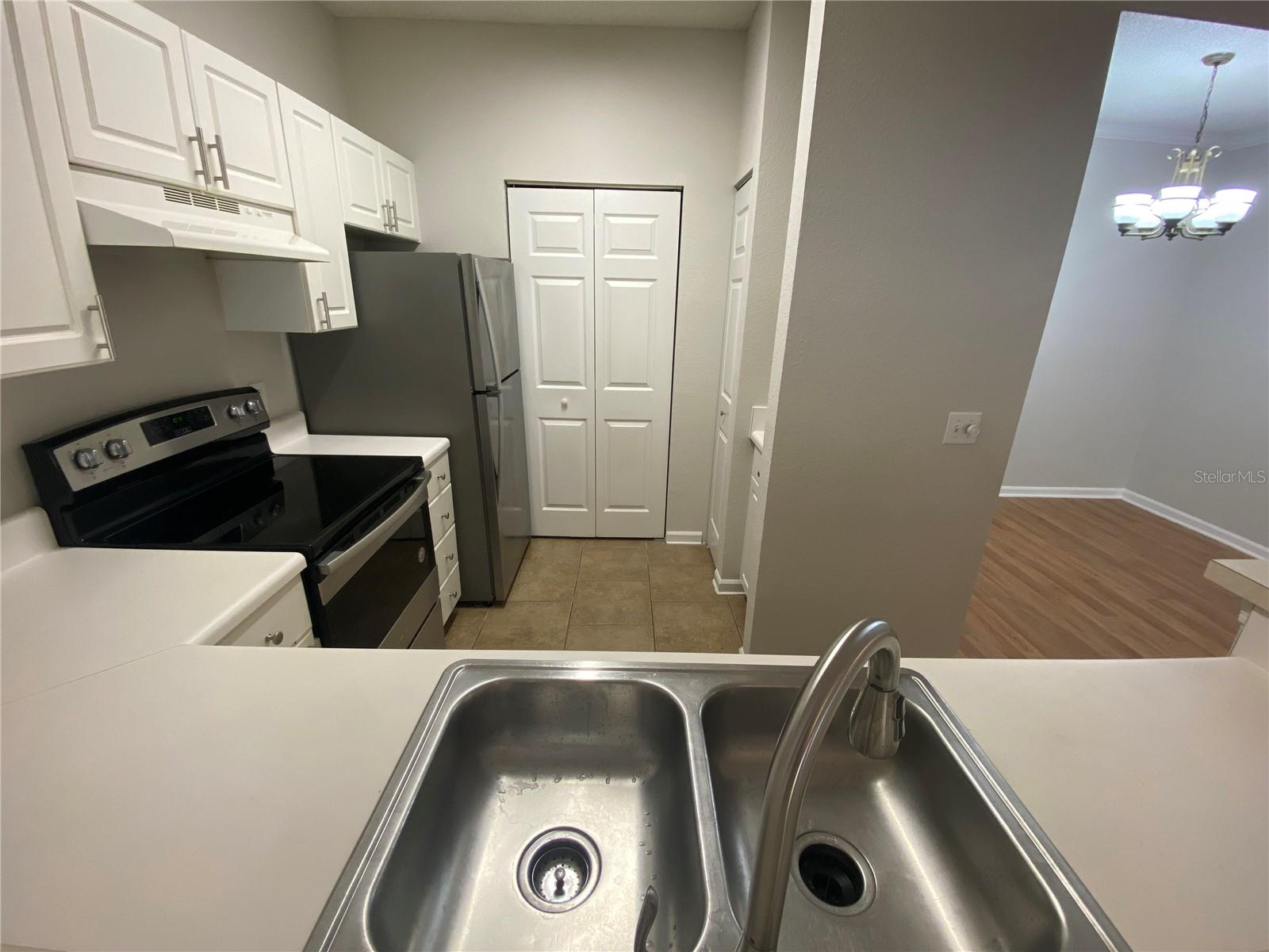 1323 Arbor Lakes Cir #1323