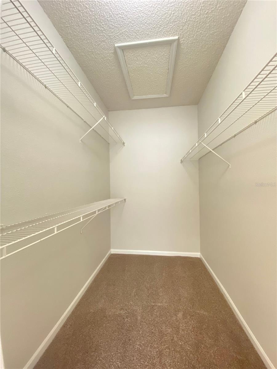 1323 Arbor Lakes Cir #1323