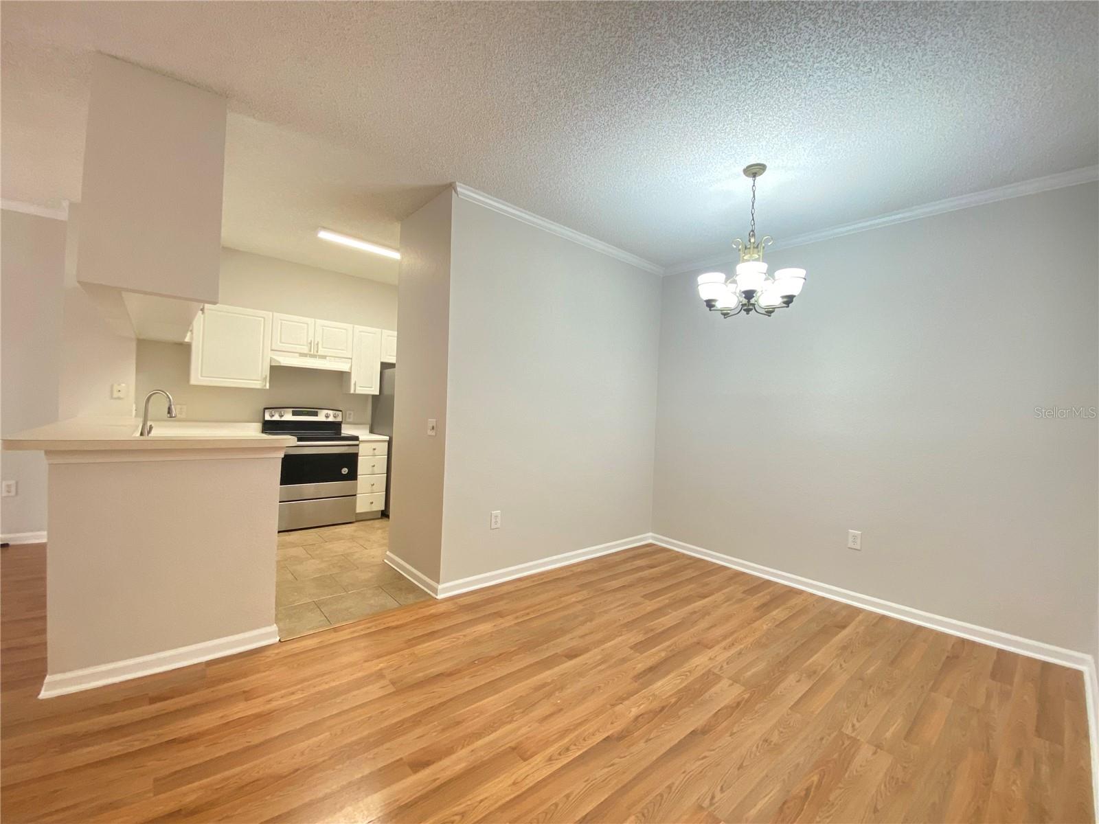 1323 Arbor Lakes Cir #1323