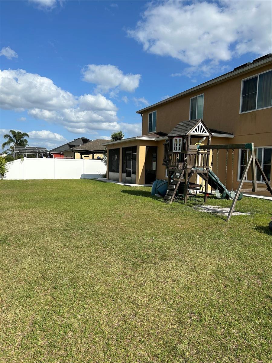 5406 Crepe Myrtle Cir