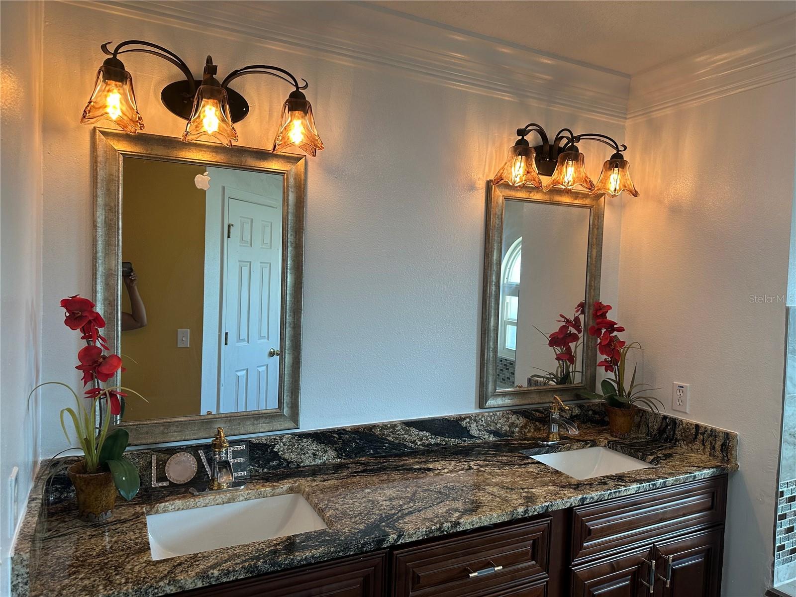 5406 Crepe Myrtle Cir