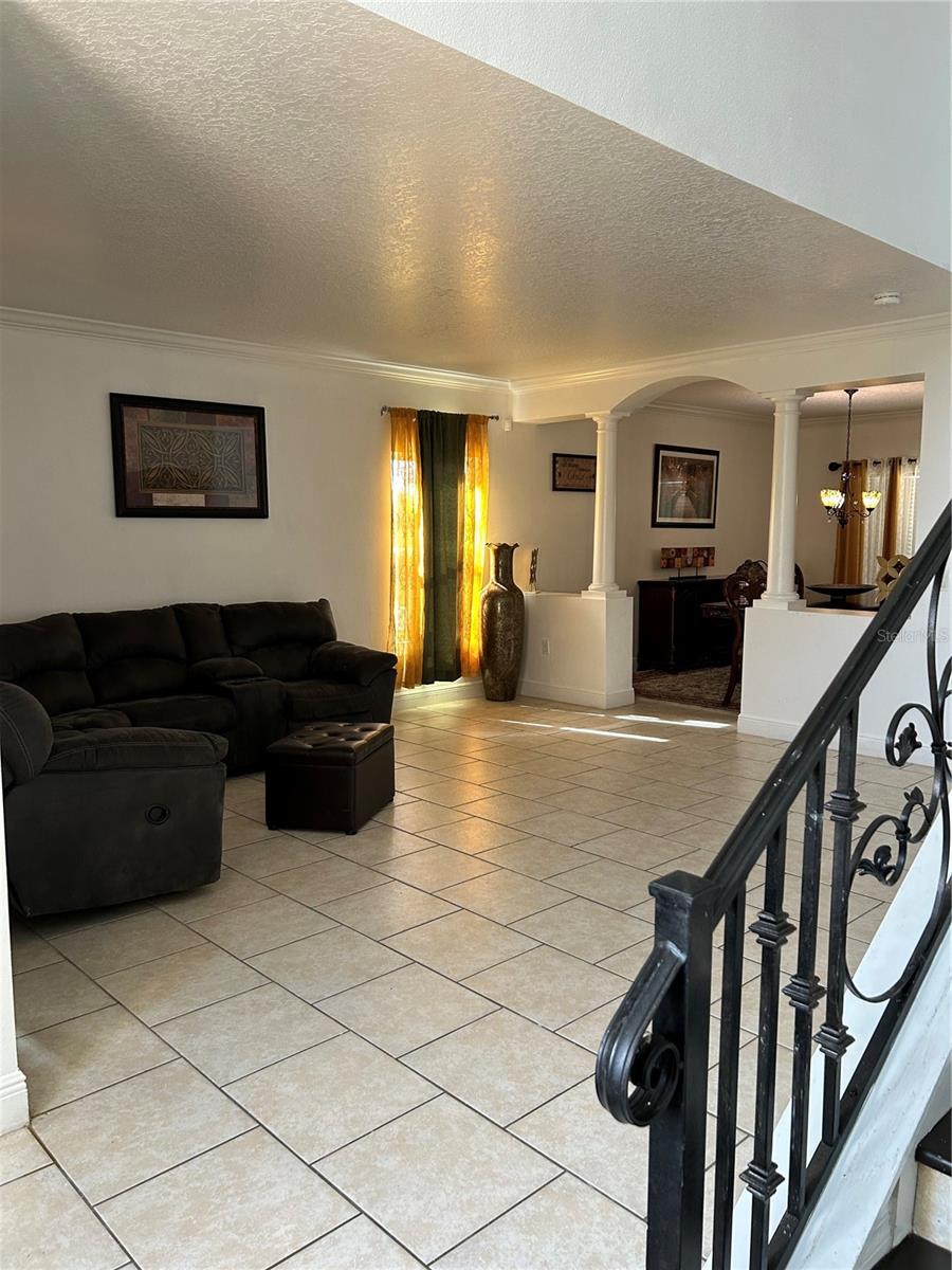 5406 Crepe Myrtle Cir