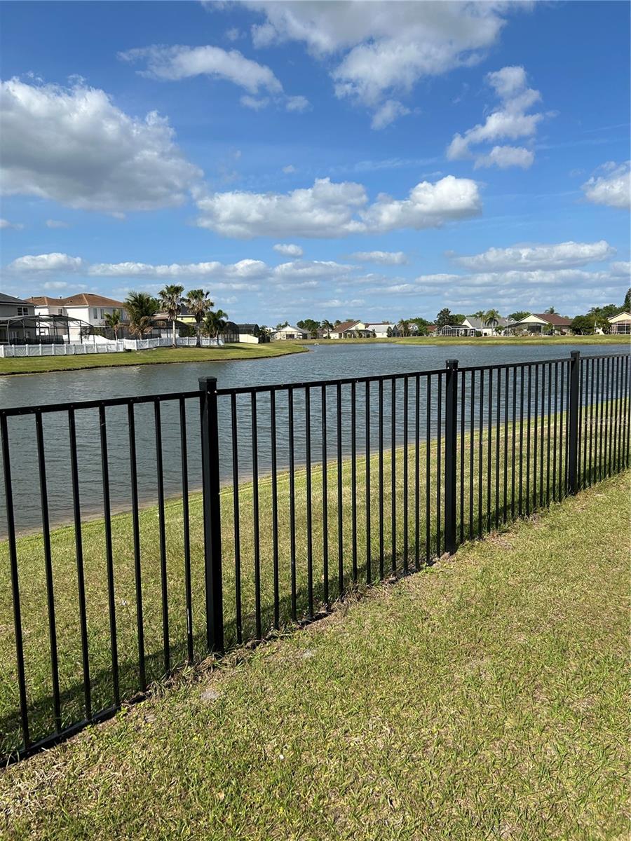 5406 Crepe Myrtle Cir