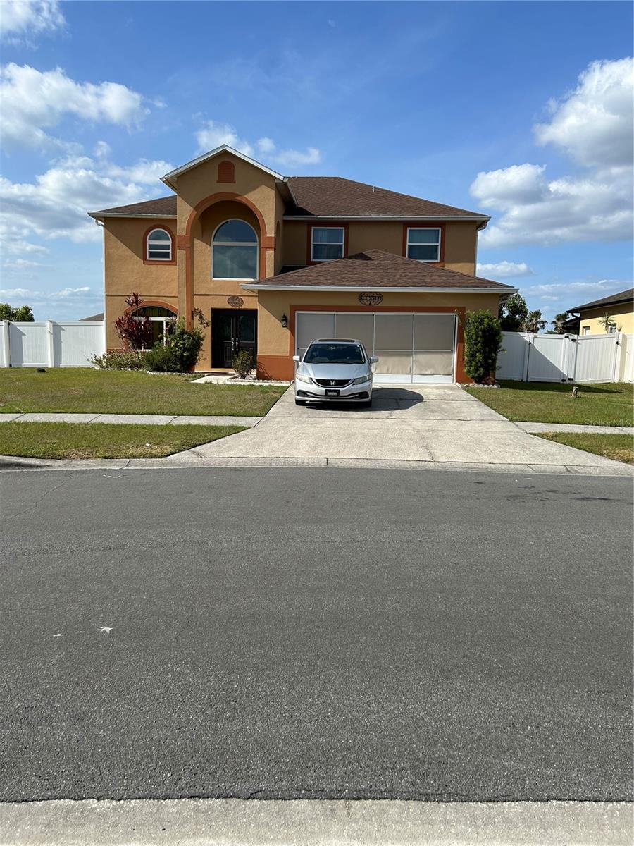 5406 Crepe Myrtle Cir