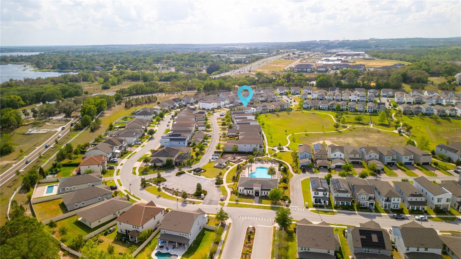 1873 WHITE FEATHER LOOP