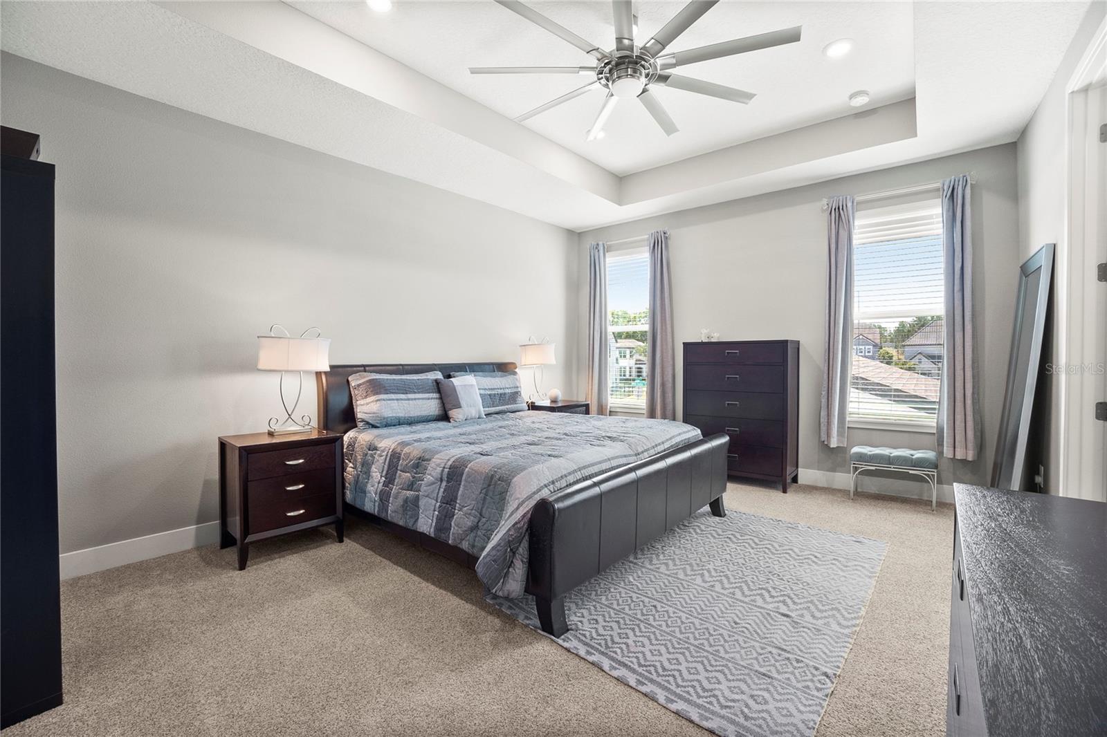 1873 WHITE FEATHER LOOP