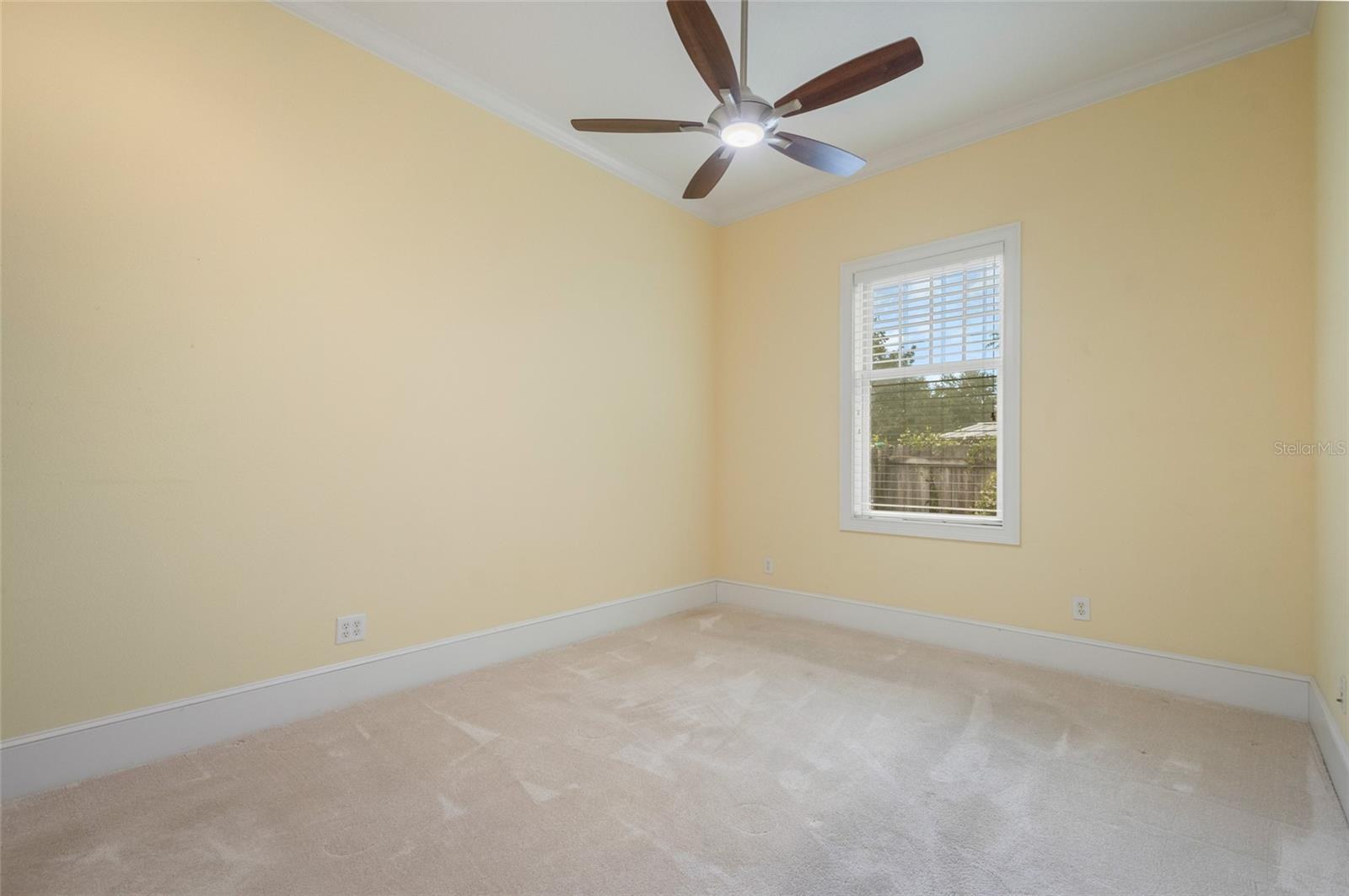 220 Minnehaha Rd