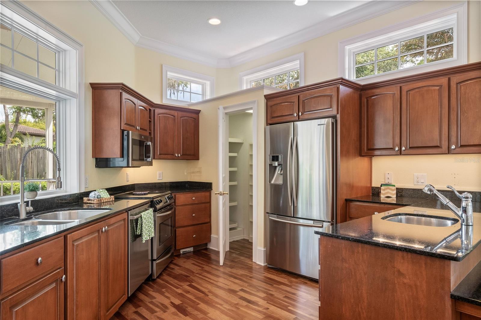 220 Minnehaha Rd