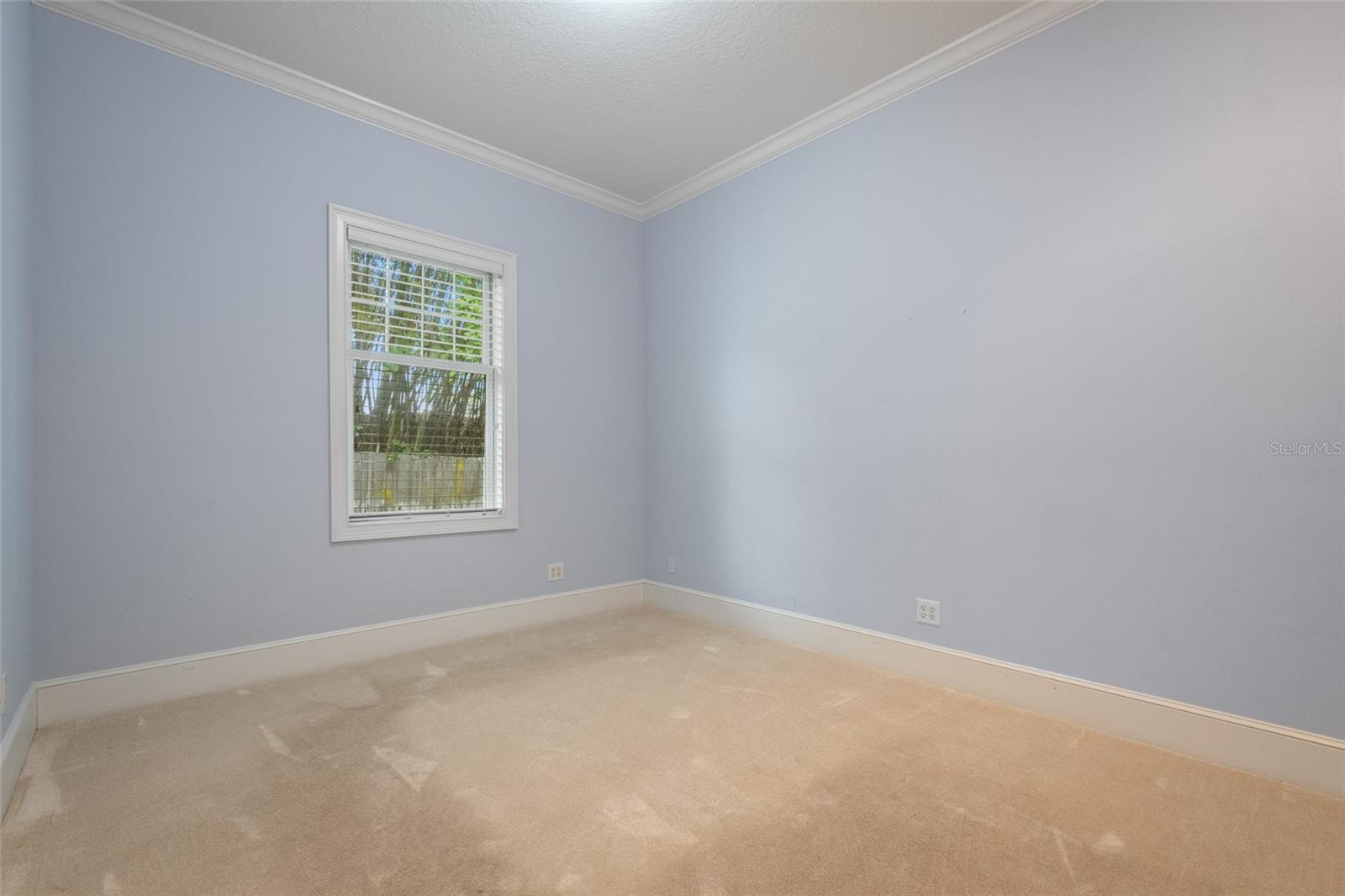 220 Minnehaha Rd
