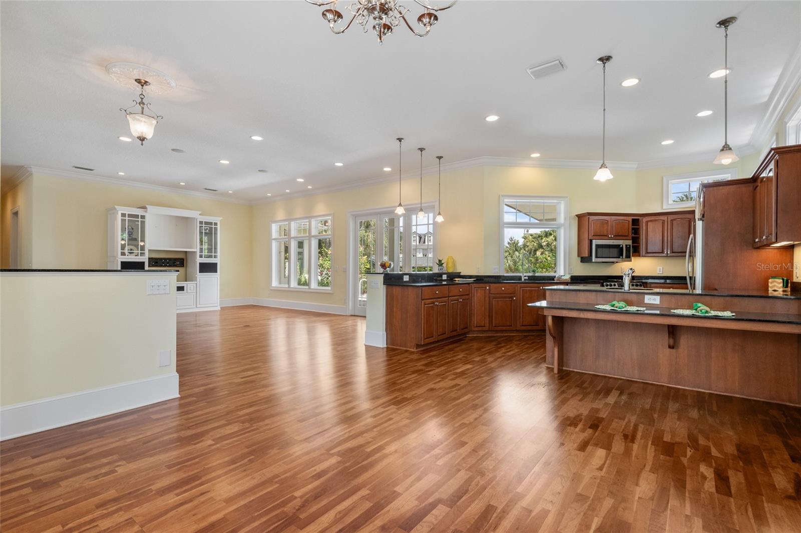 220 Minnehaha Rd