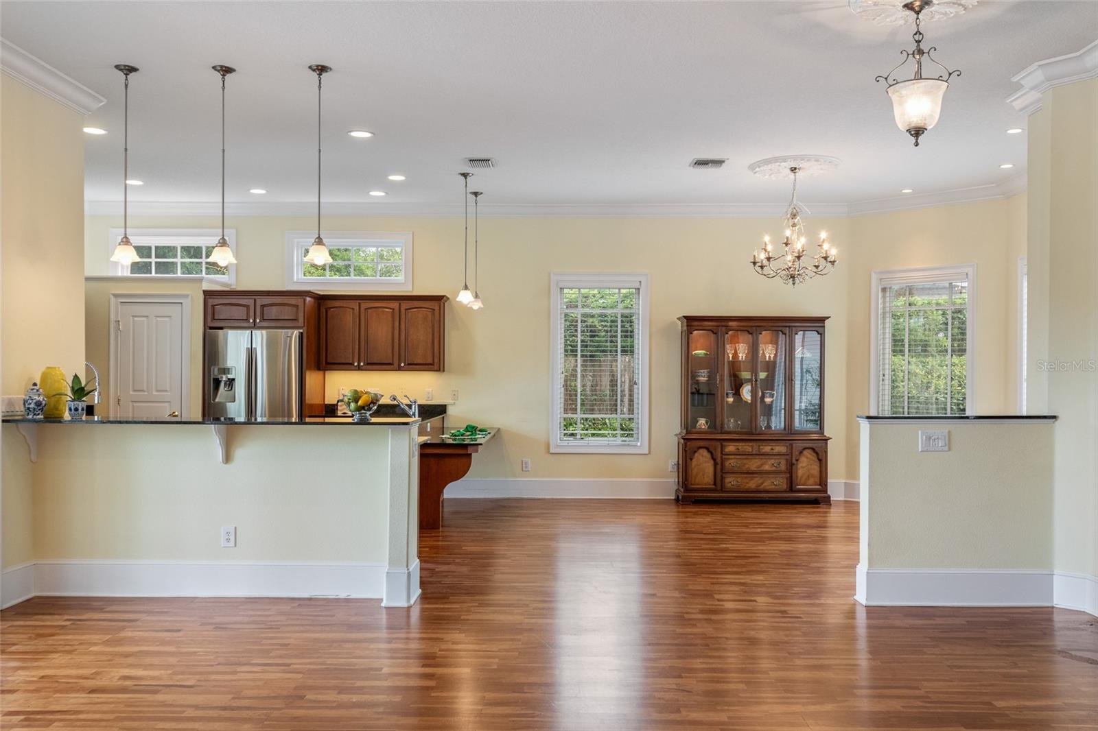 220 Minnehaha Rd