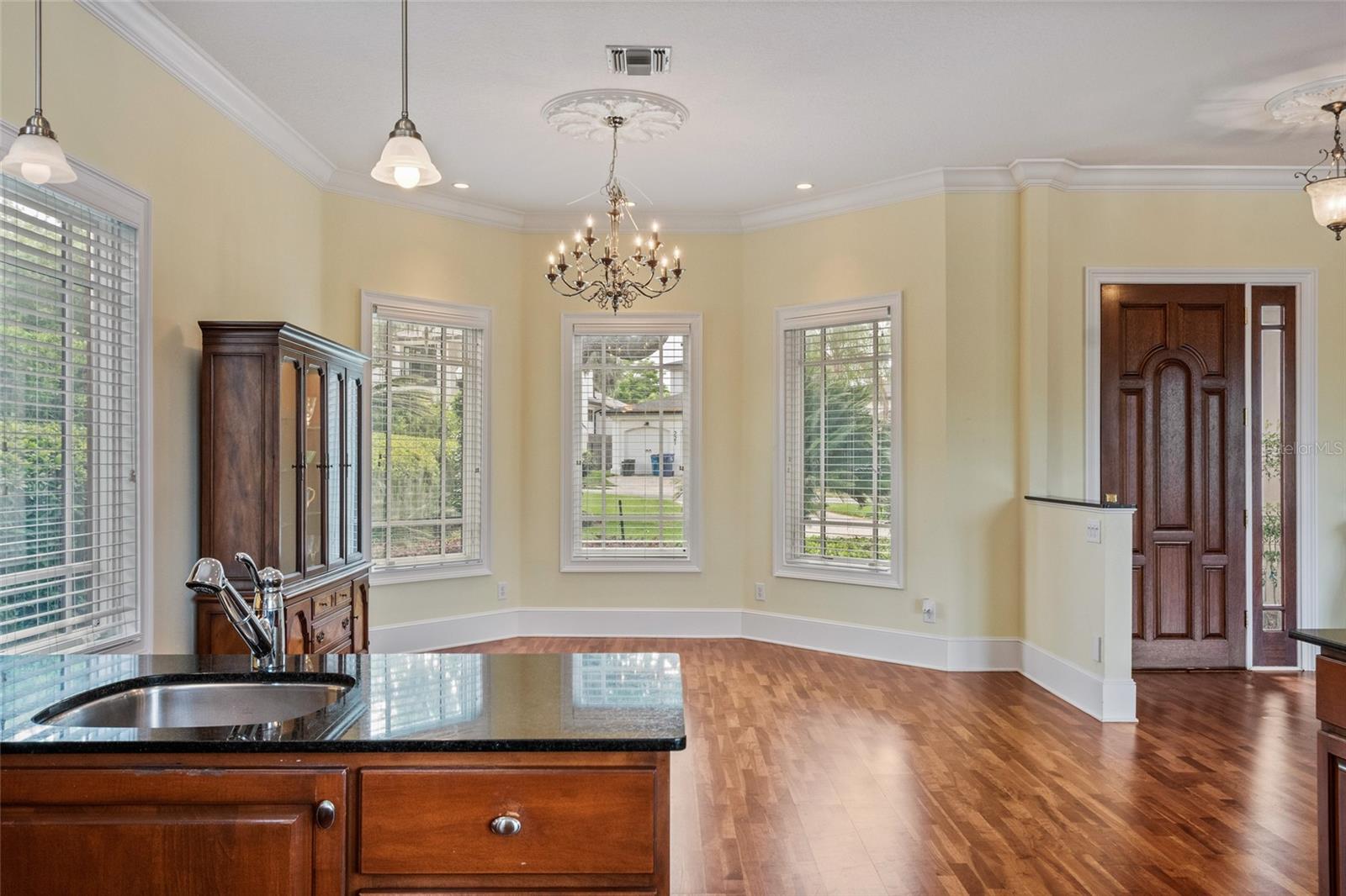 220 Minnehaha Rd
