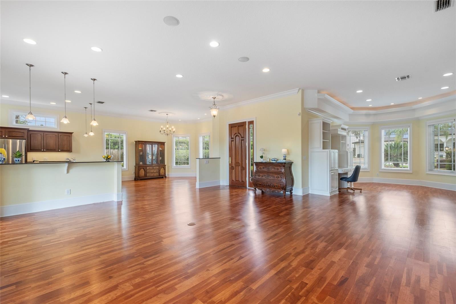 220 Minnehaha Rd