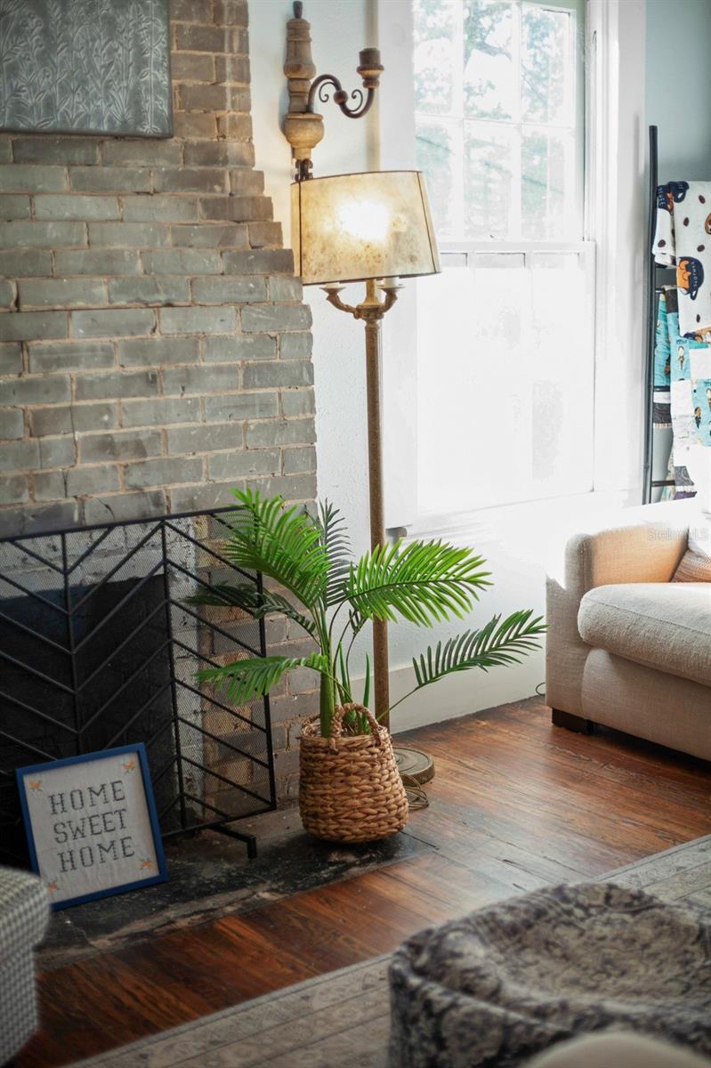 609 W Osceola St