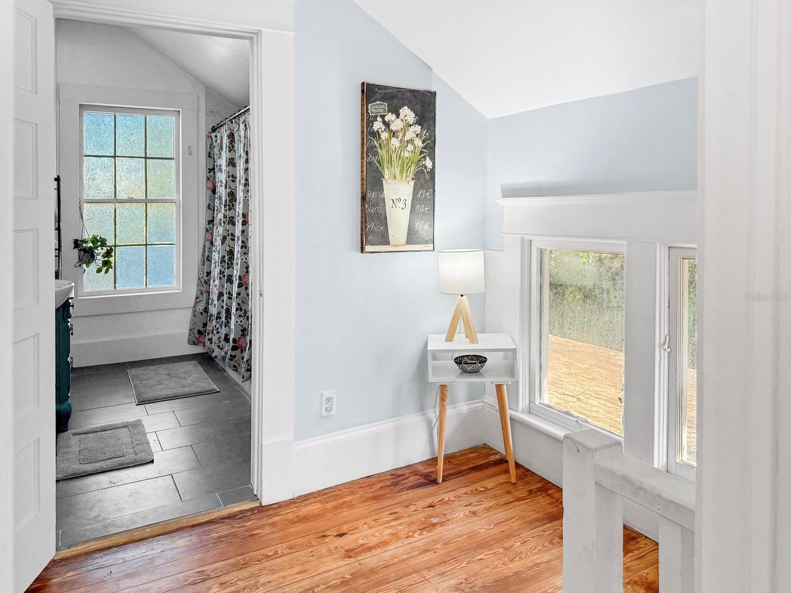609 W Osceola St