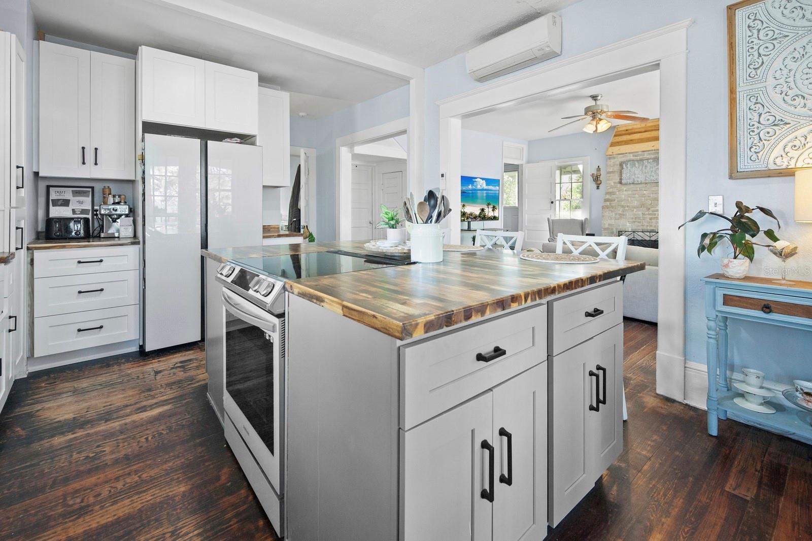 609 W Osceola St