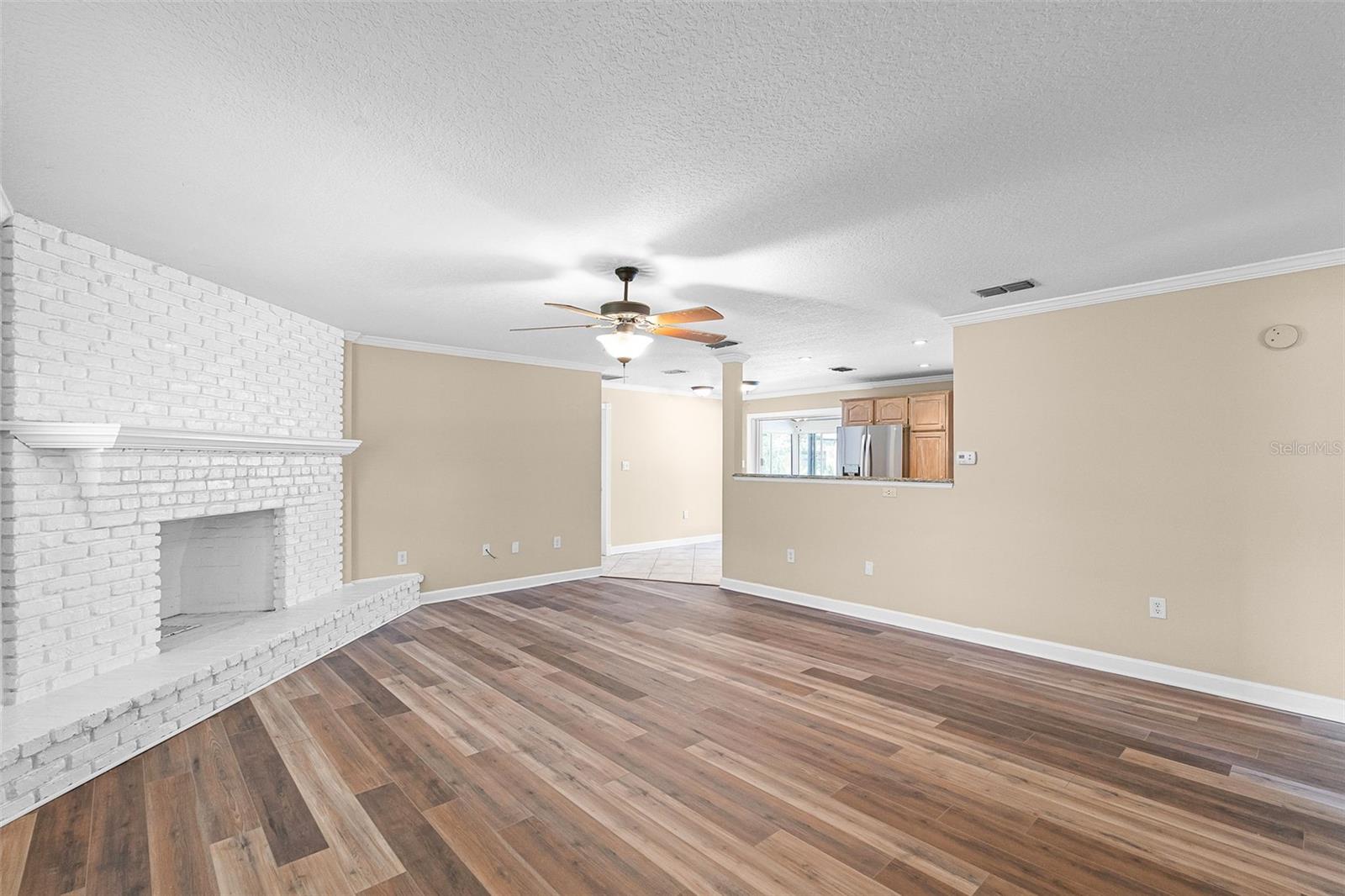 1013 Glensprings Ave