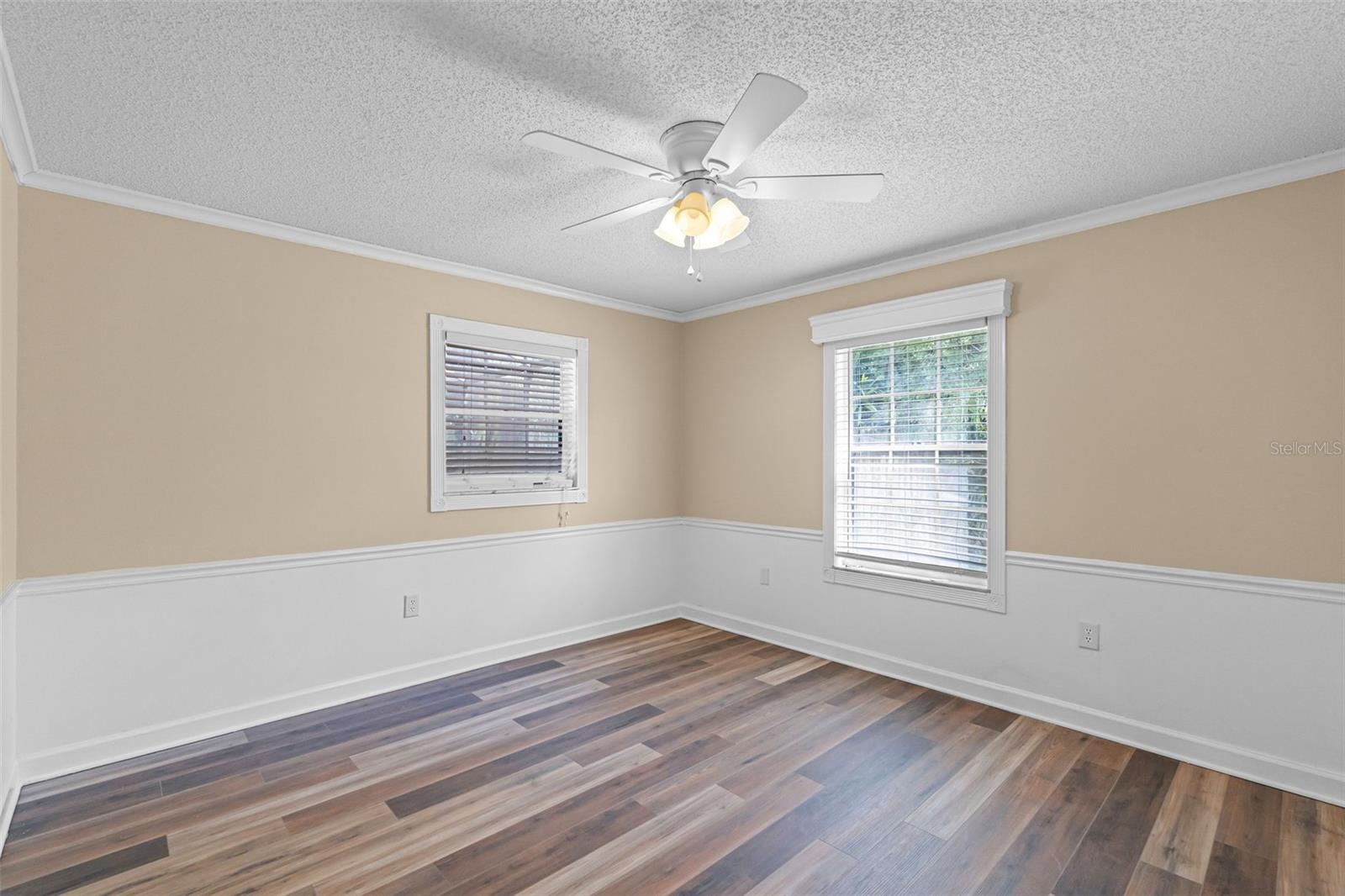 1013 Glensprings Ave