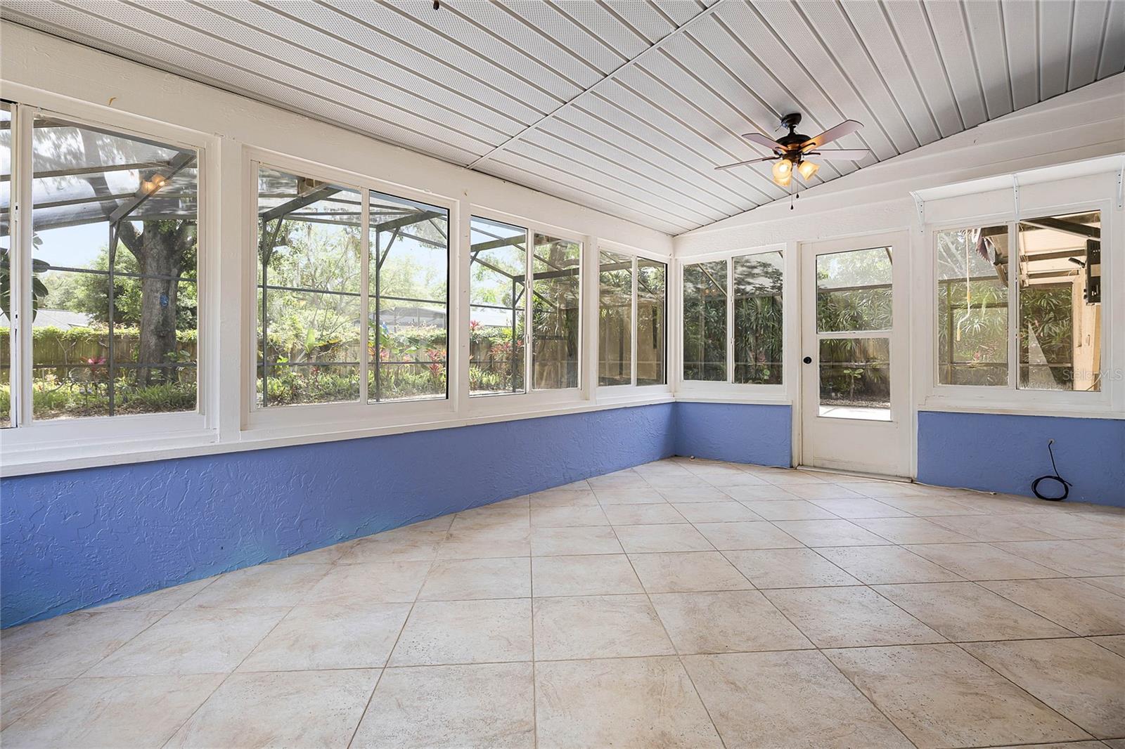 1013 Glensprings Ave