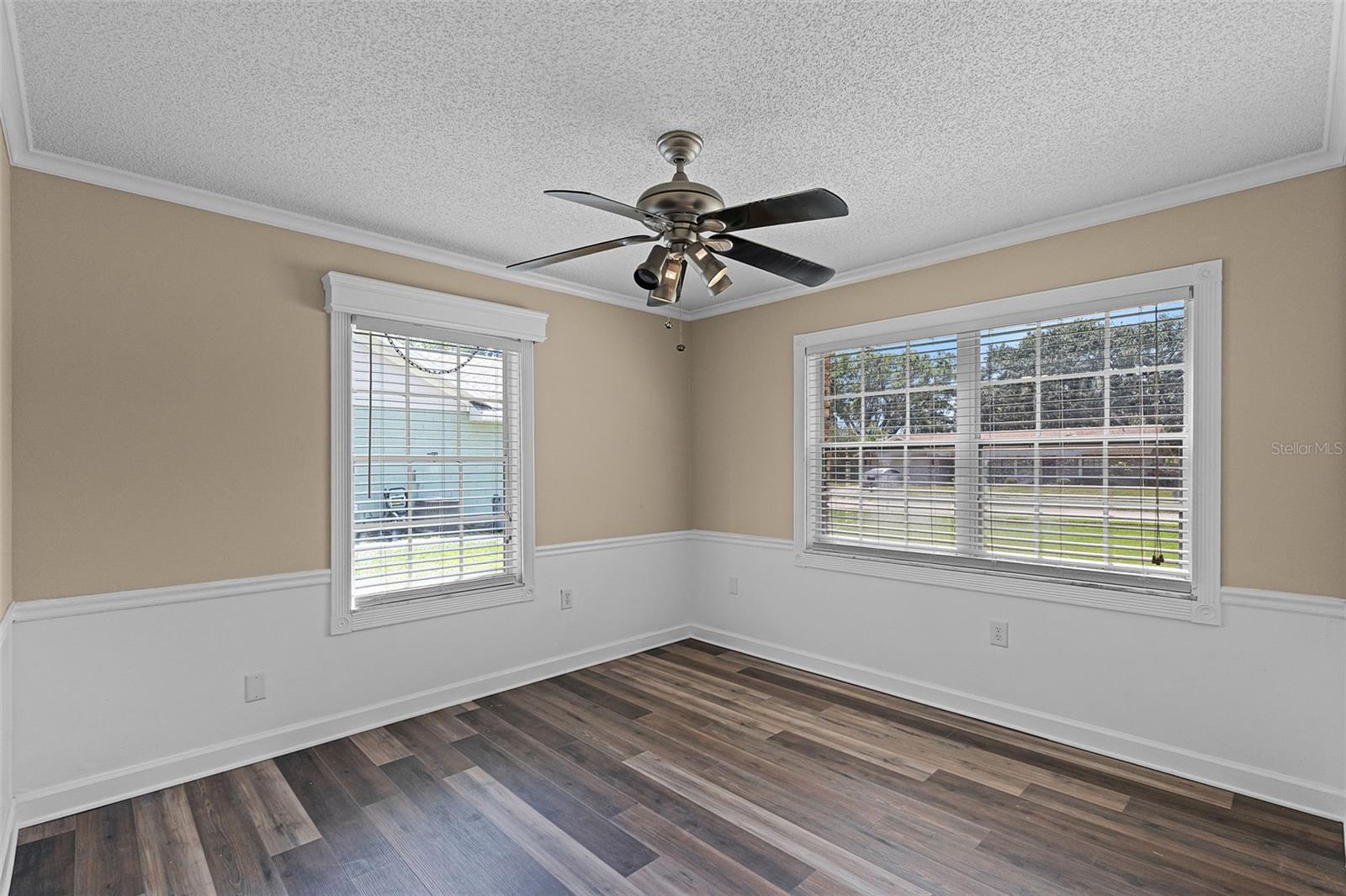 1013 Glensprings Ave