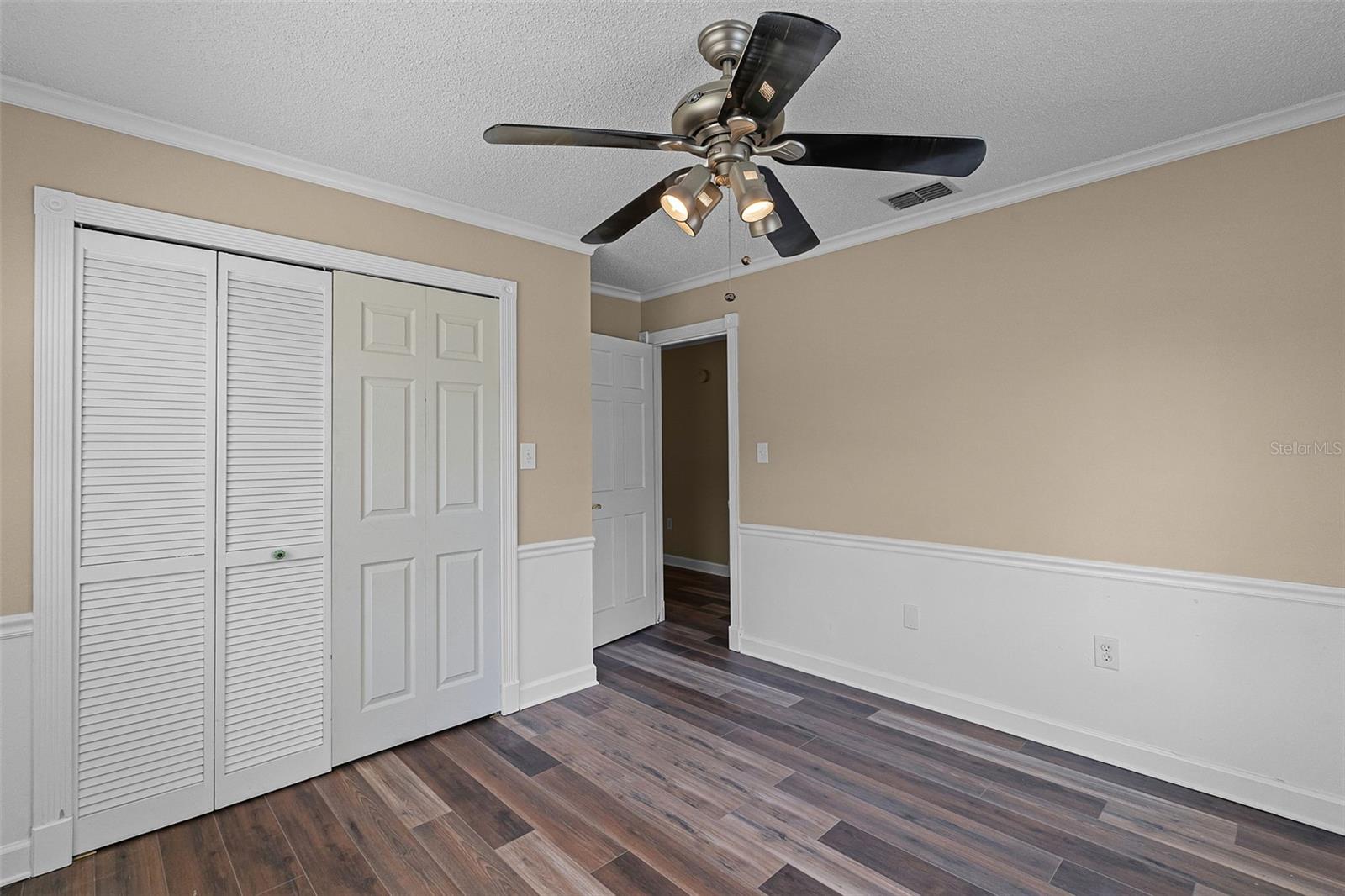 1013 Glensprings Ave