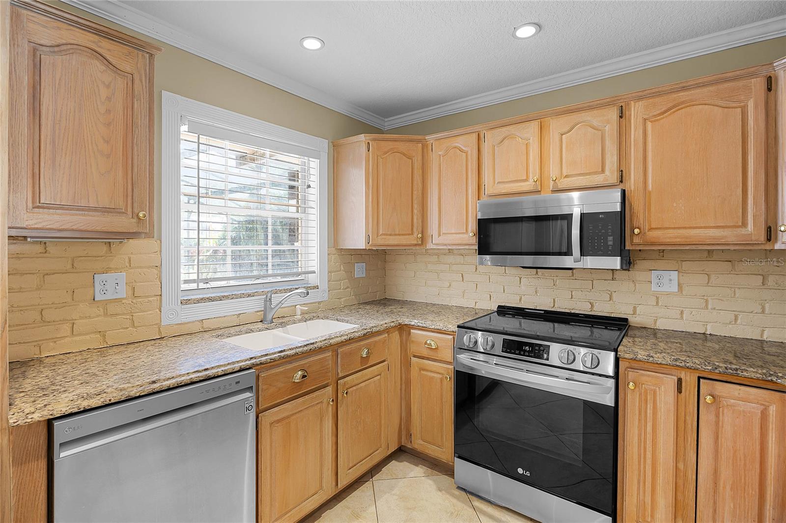 1013 Glensprings Ave