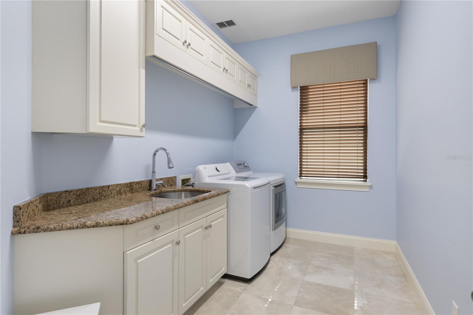 14700 Avenue of the Rushes