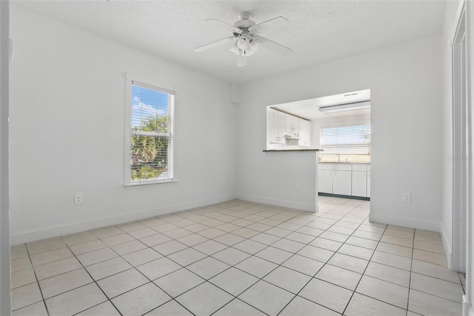 315 E Harwood St #Unit 2