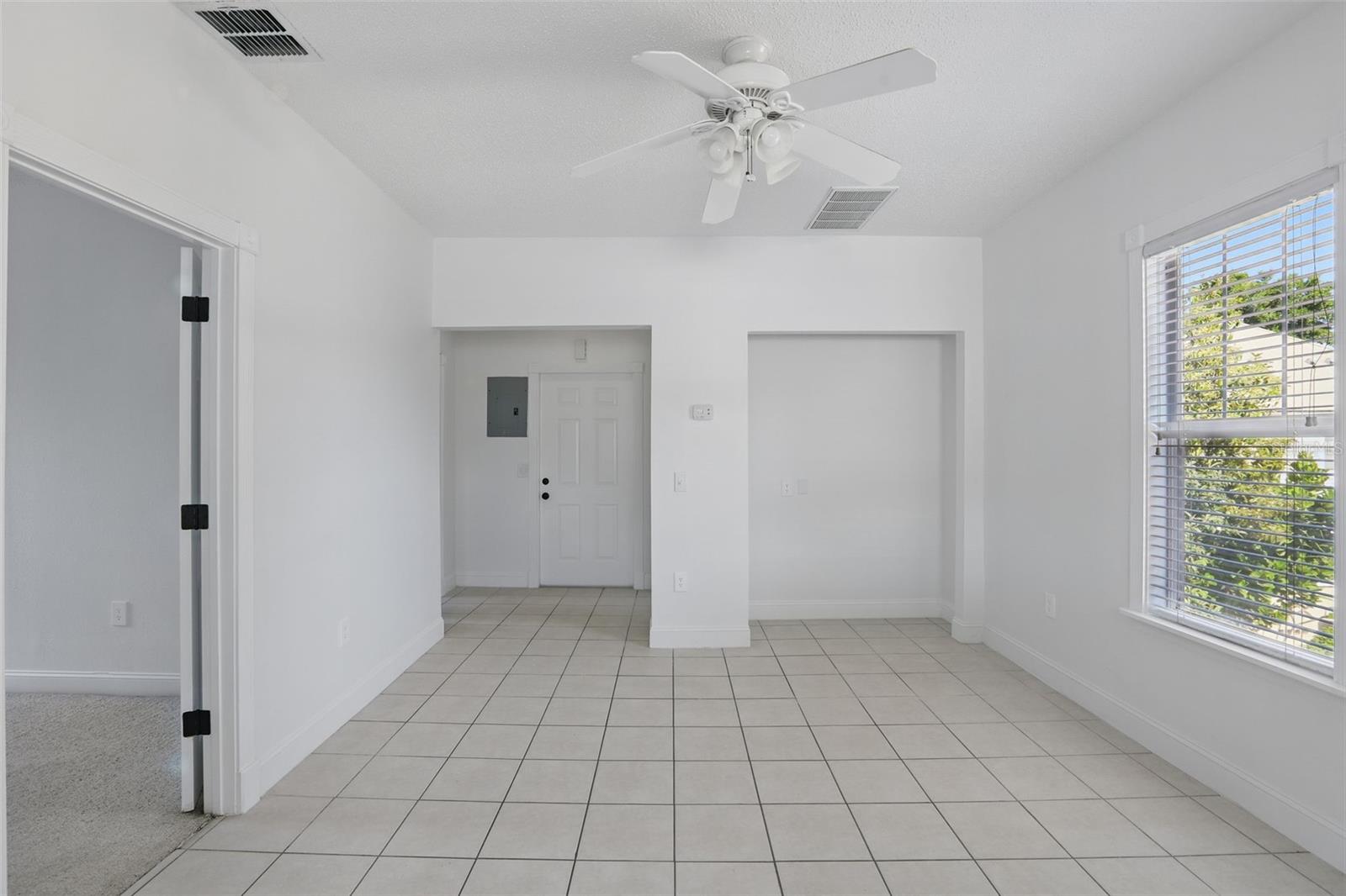 315 E Harwood St #Unit 2