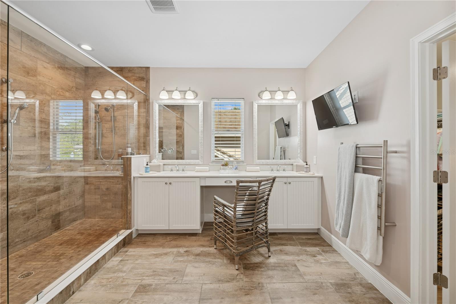 8778 Peachtree Park Ct