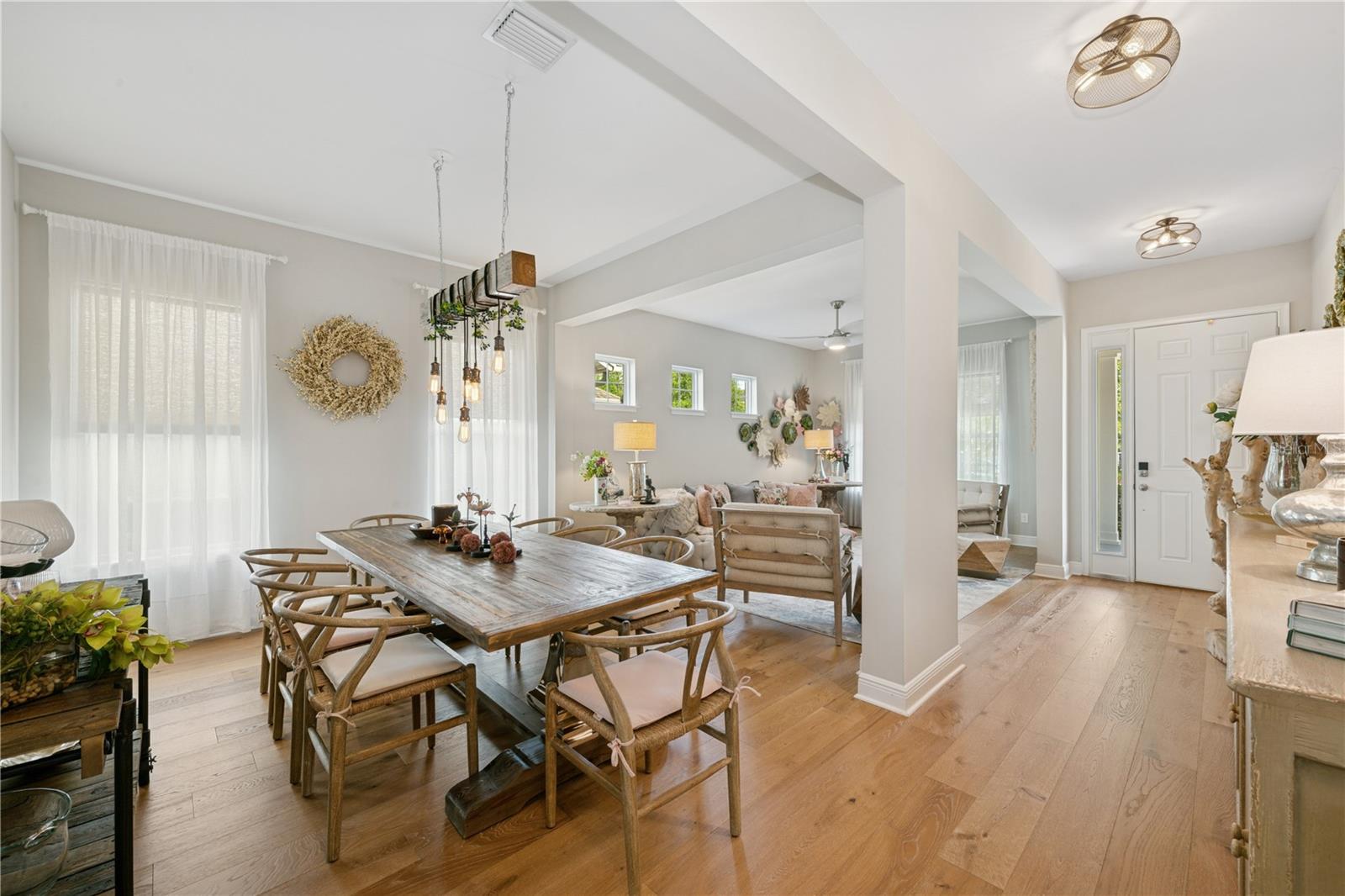 8778 Peachtree Park Ct