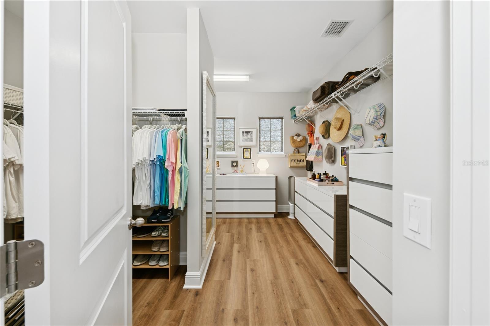 8778 Peachtree Park Ct