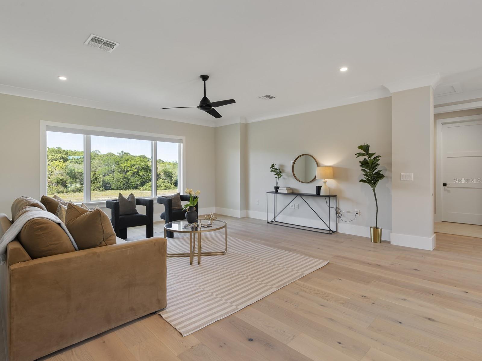 9155 Sheen Sound St