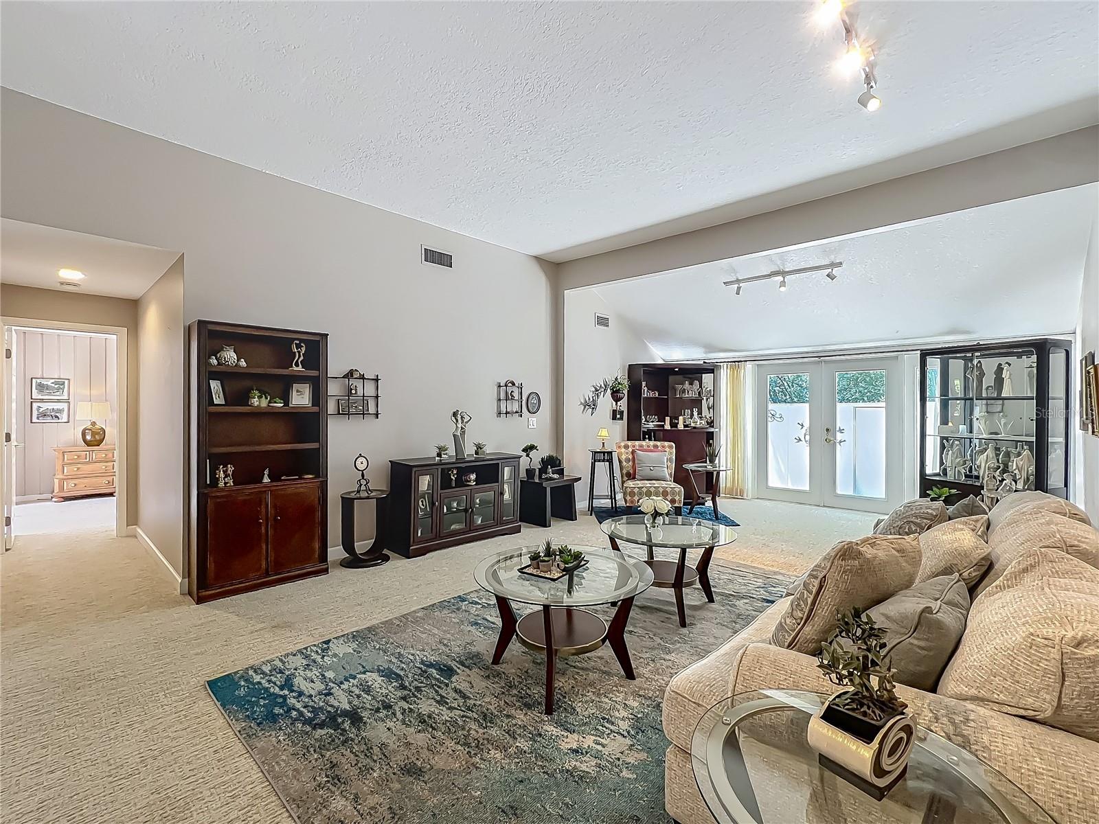 103 Red Cedar Dr