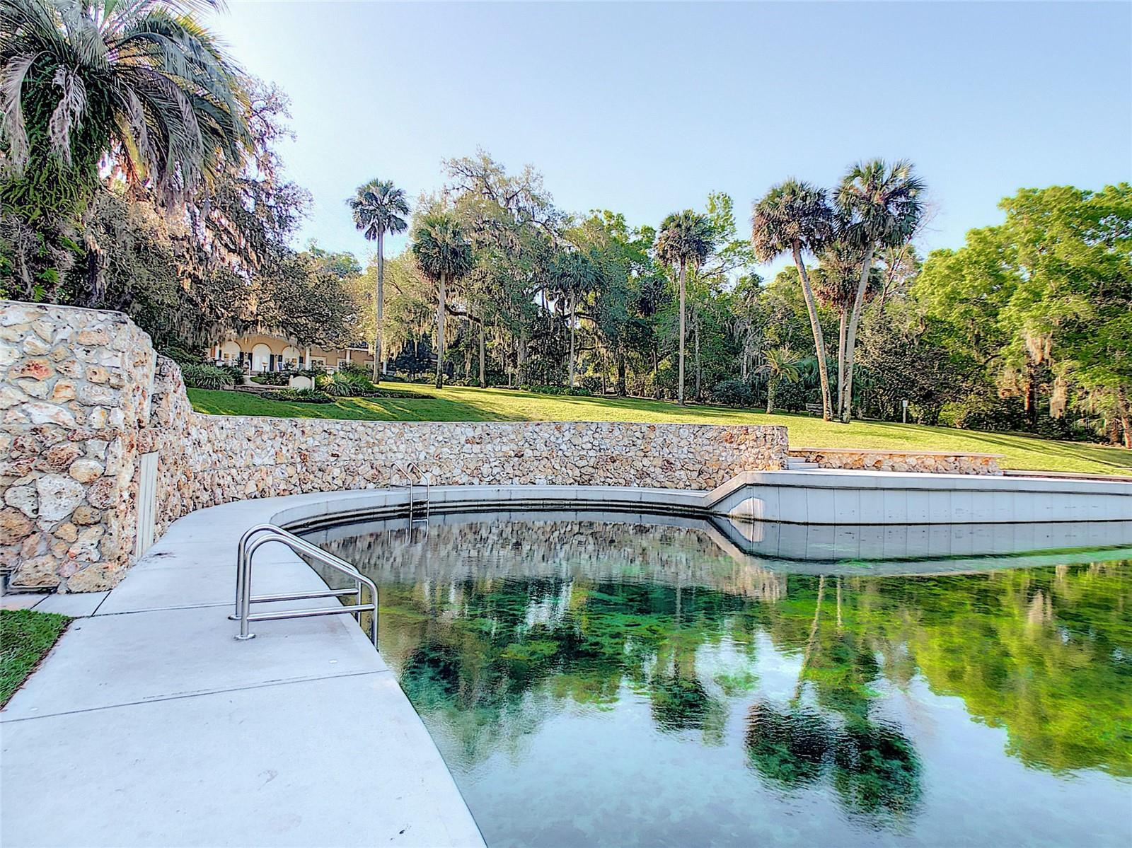 103 Red Cedar Dr